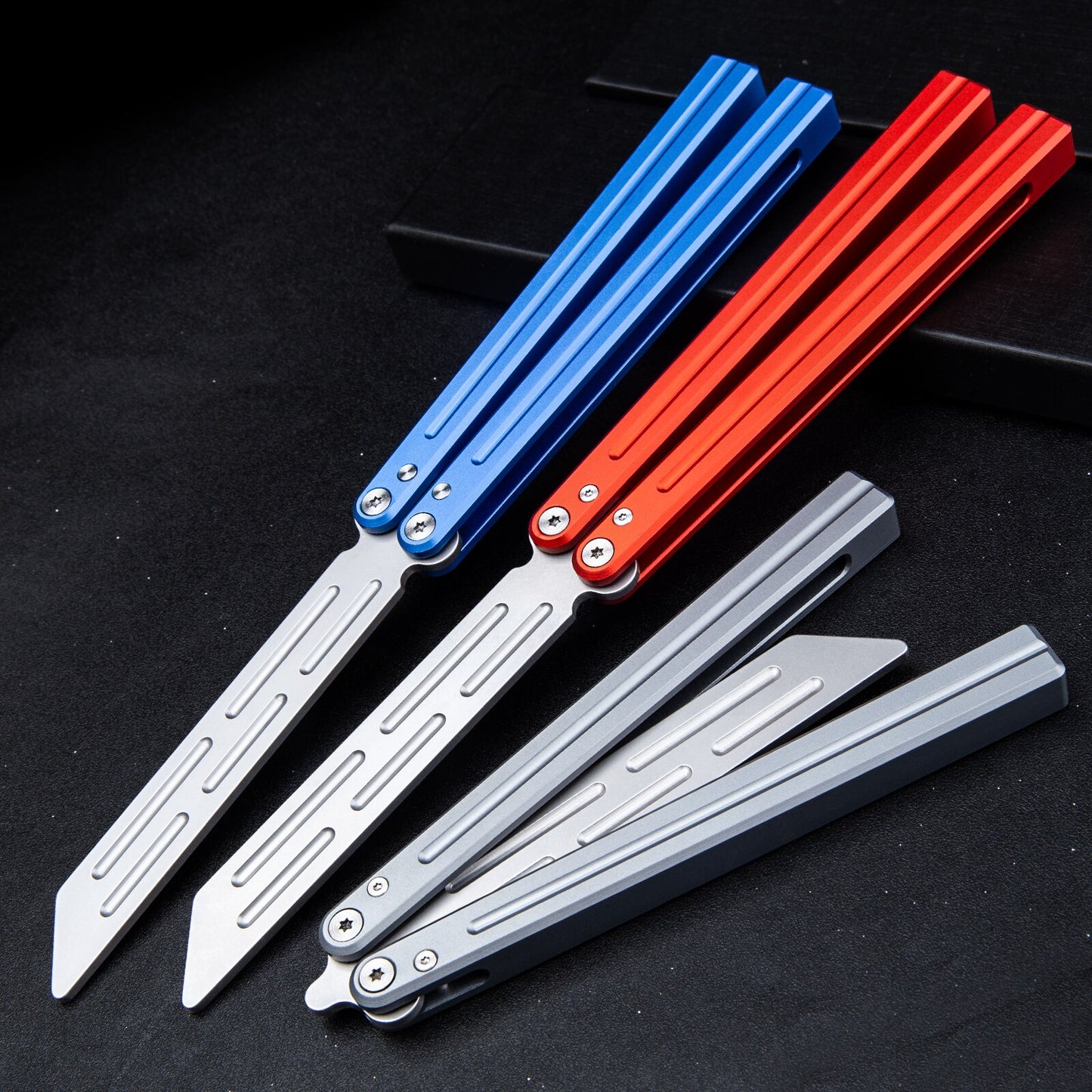 Baliplus triton v2 balisong trainer silver, red and blue